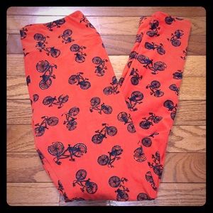 LuLaRoe One Size leggings BIKES